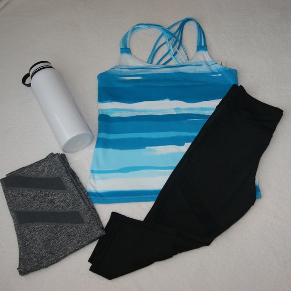 active wear top and leggings - Picture 1 of 3